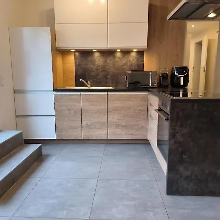 Ground Floor 1br W Patio, 5 Min To Rab Ramstein-Miesenbach